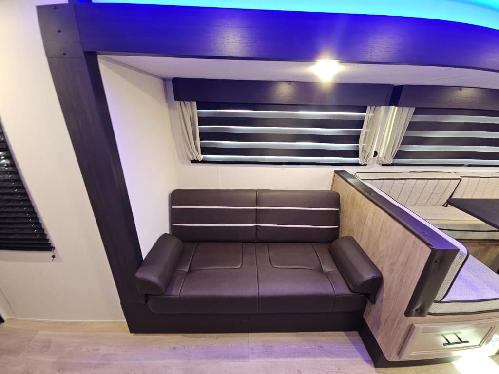 2026 Forest River 2026 Forest River Cherokee Grey Wolf - thumbnail 12