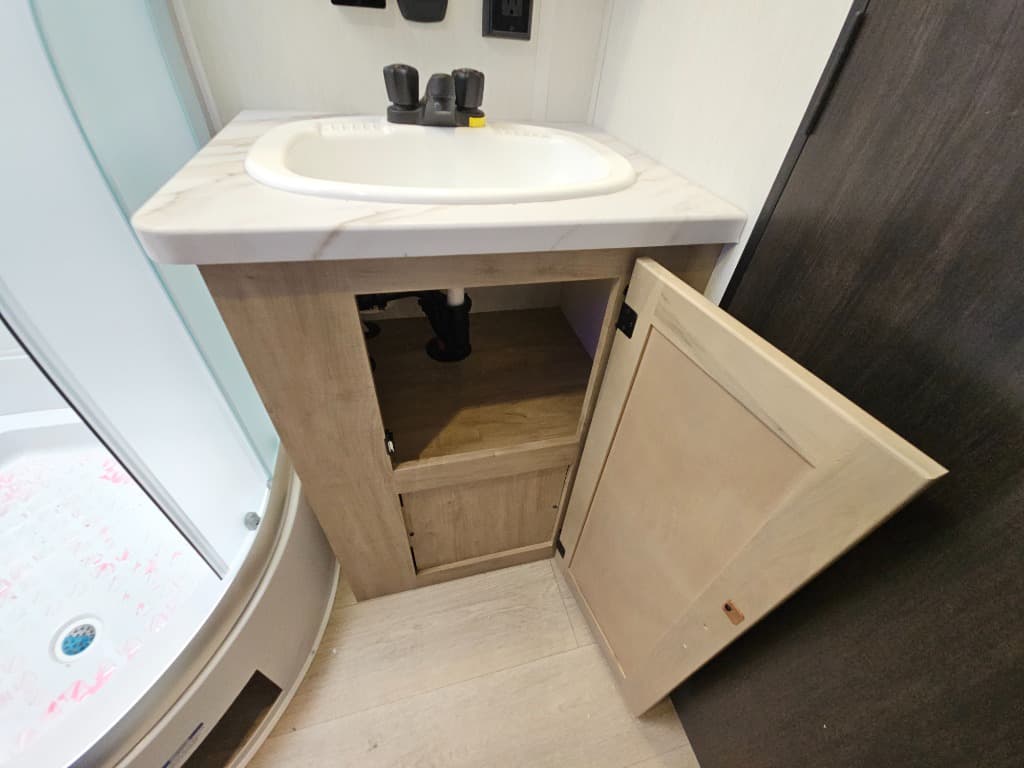 2026 Forest River 2026 Forest River Cherokee Grey Wolf - thumbnail 33