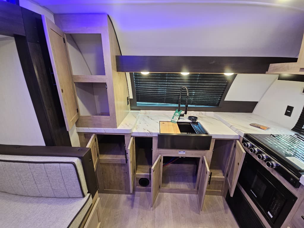 2026 Forest River 2026 Forest River Cherokee Grey Wolf - thumbnail 16