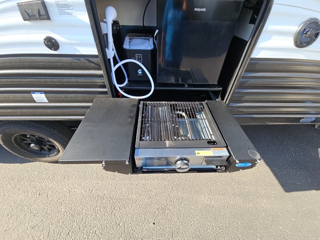 2026 Forest River 2026 Forest River Cherokee Grey Wolf - thumbnail 48