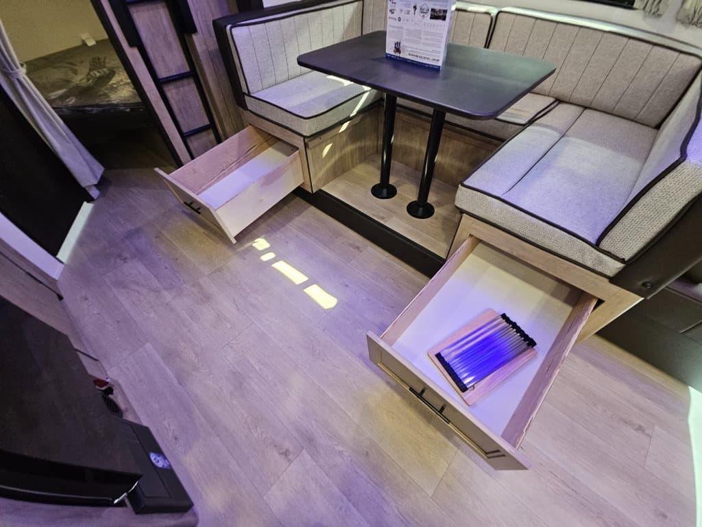 2026 Forest River 2026 Forest River Cherokee Grey Wolf - thumbnail 15