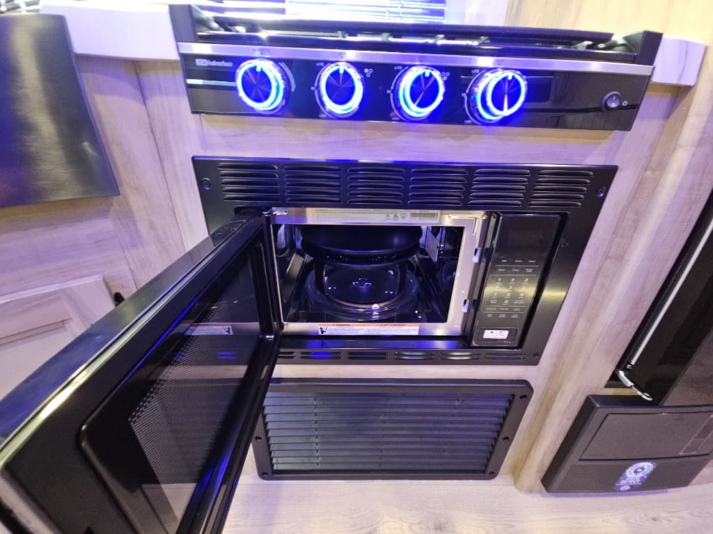 2026 Forest River 2026 Forest River Cherokee Grey Wolf - thumbnail 22