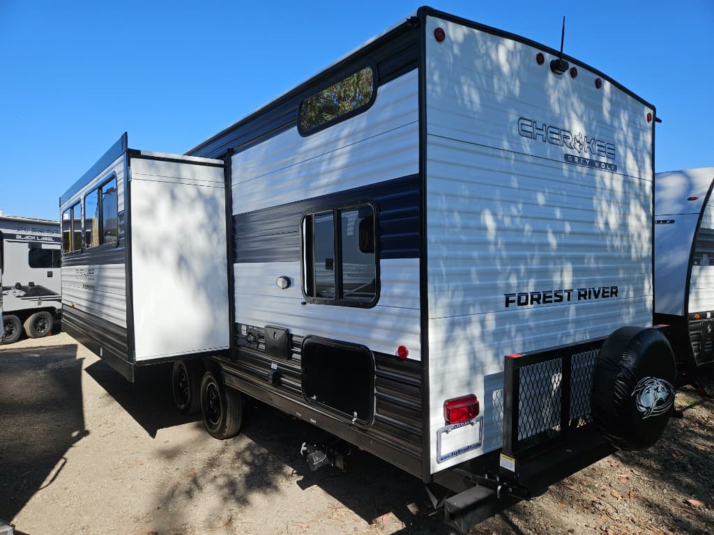 2026 Forest River 2026 Forest River Cherokee Grey Wolf - thumbnail 5