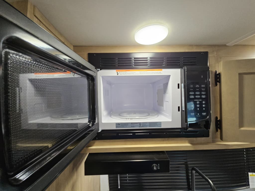 2026 Forest River 2026 Forest River Cherokee Wolf Pup - thumbnail 19