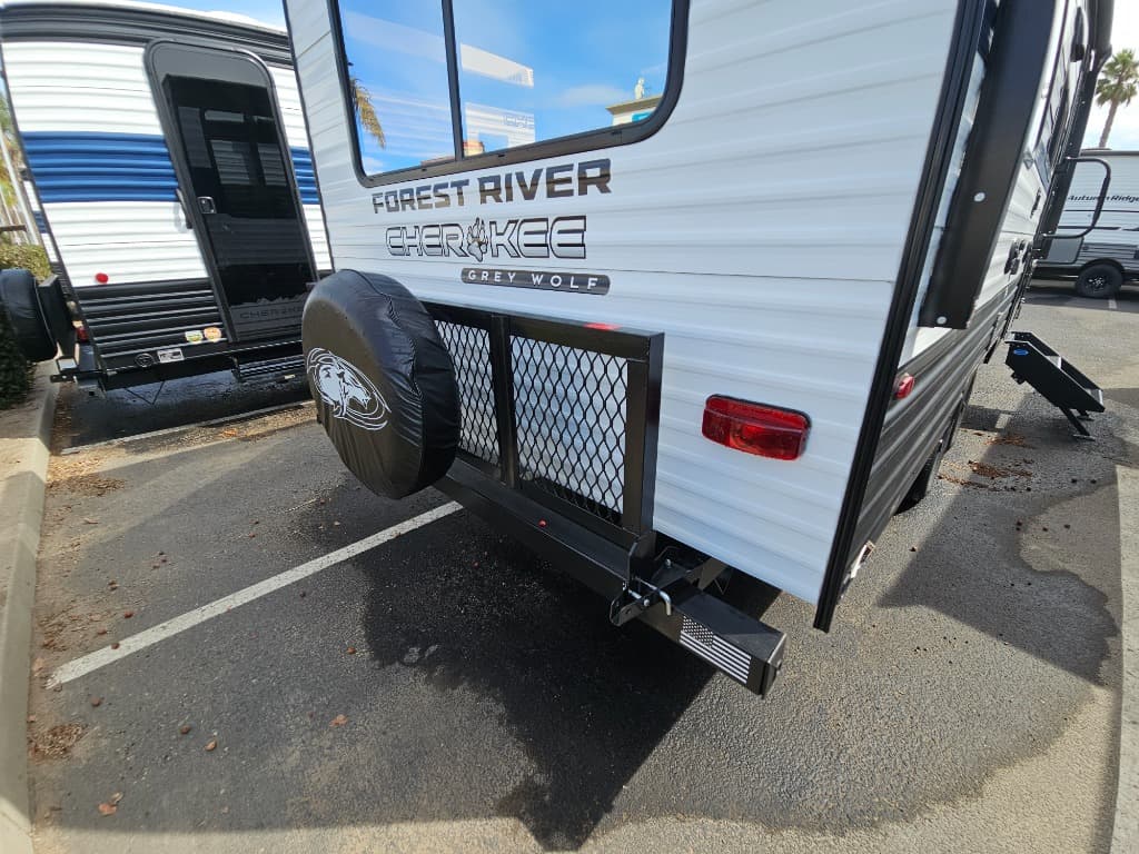 2026 Forest River 2026 Forest River Cherokee Grey Wolf - thumbnail 41