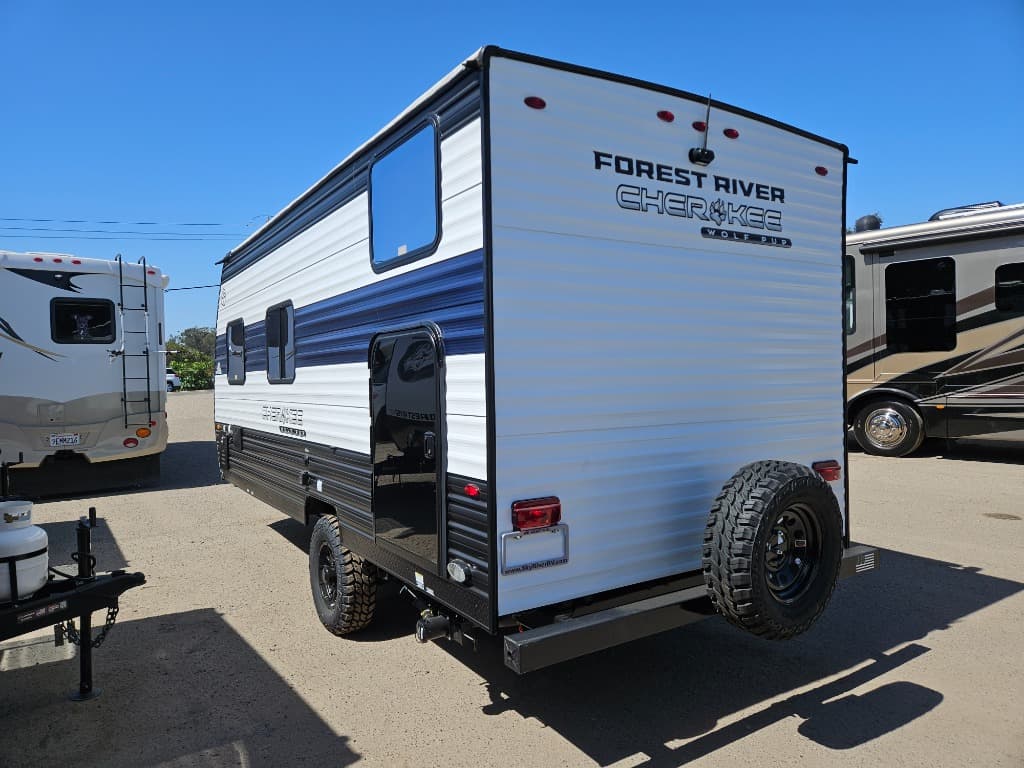 2026 Forest River 2026 Forest River Cherokee Wolf Pup - thumbnail 4