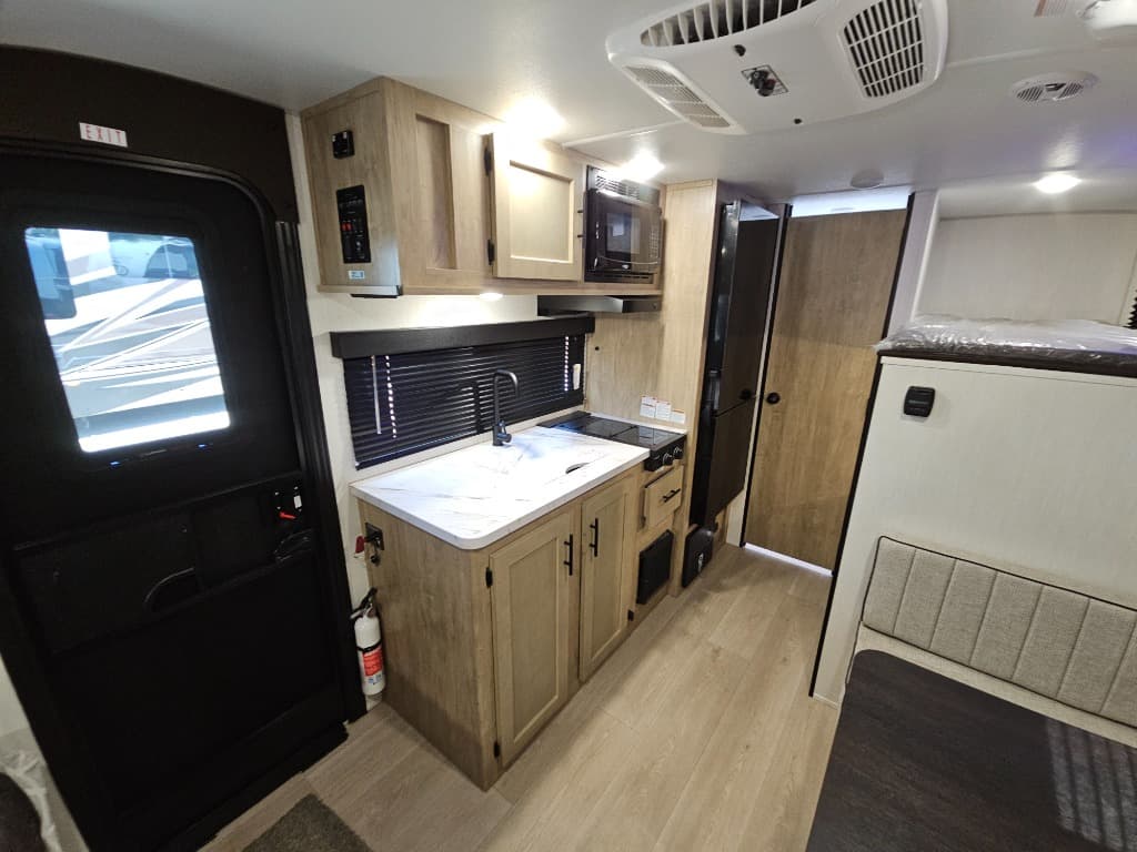 2026 Forest River 2026 Forest River Cherokee Wolf Pup - thumbnail 8