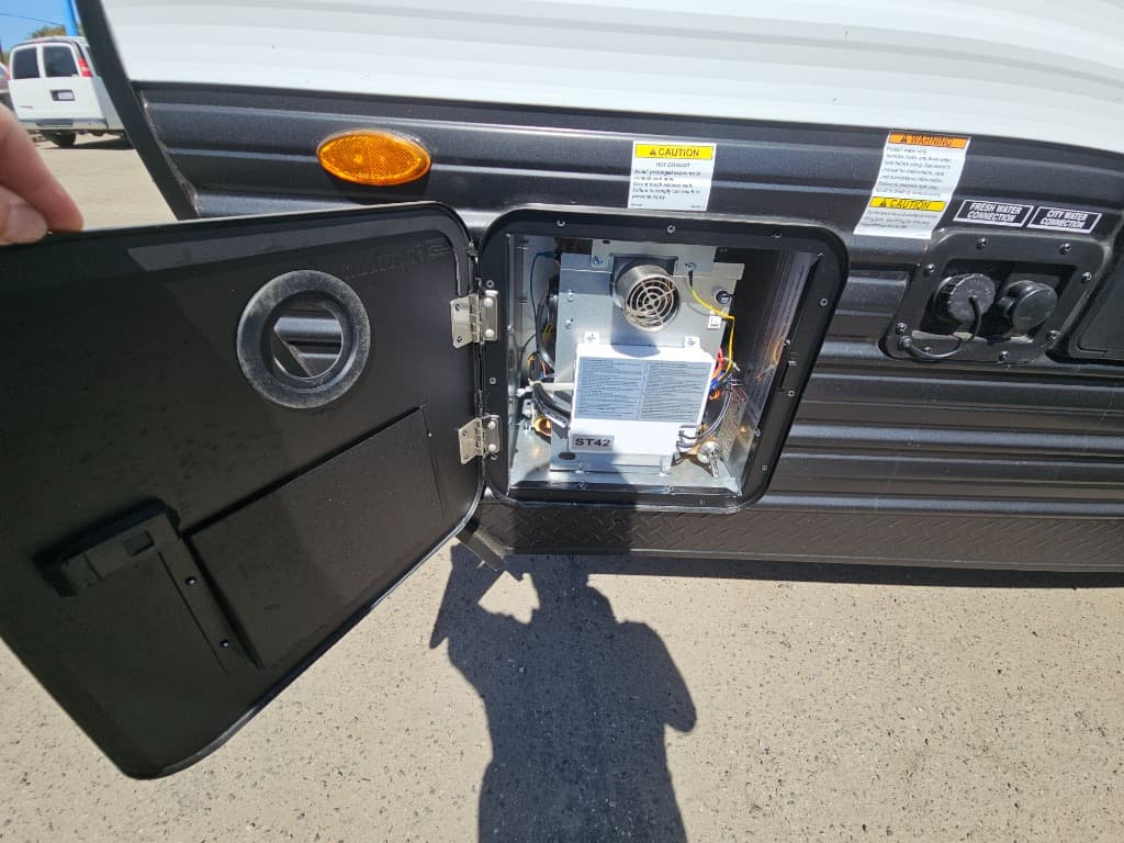 2026 Forest River 2026 Forest River Cherokee Wolf Pup - thumbnail 40