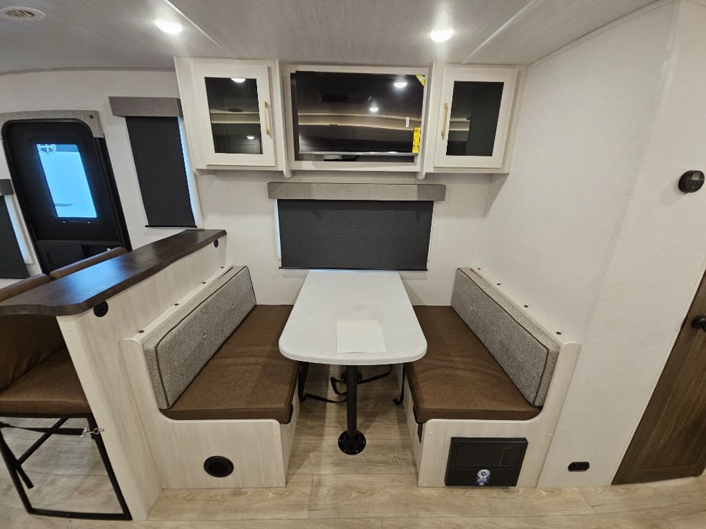 2026 Forest River 2026 Forest River Surveyor Legend - thumbnail 11