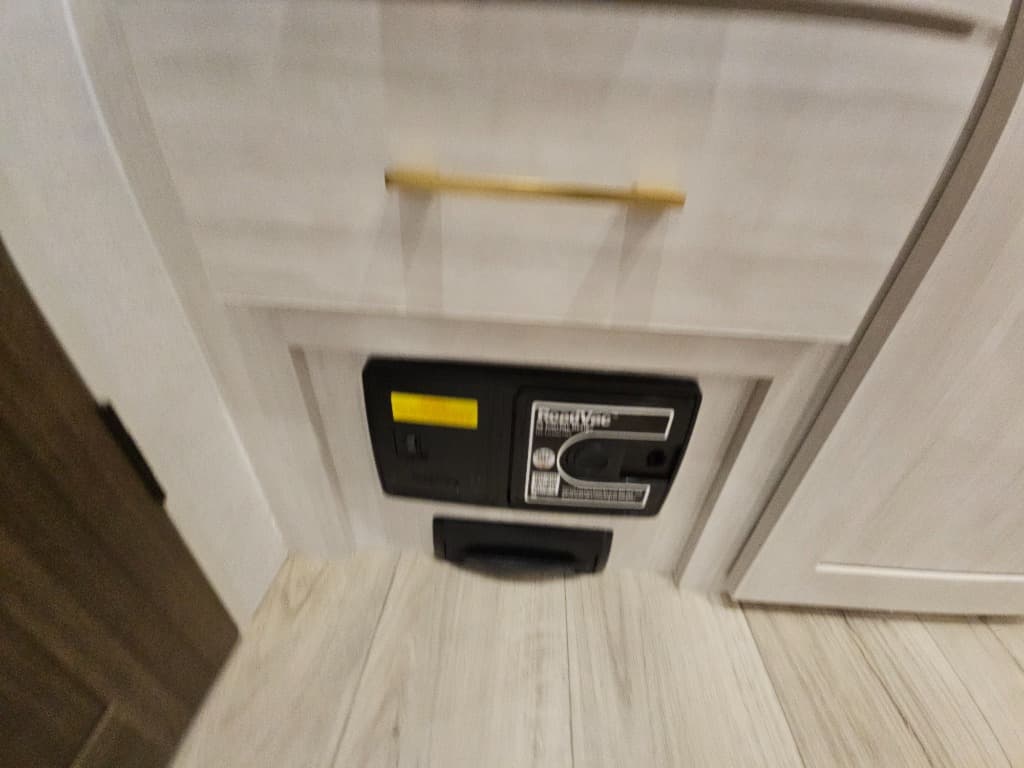 2026 Forest River 2026 Forest River Surveyor Legend - thumbnail 19