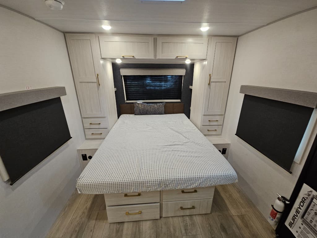 2026 Forest River 2026 Forest River Surveyor Legend - thumbnail 30