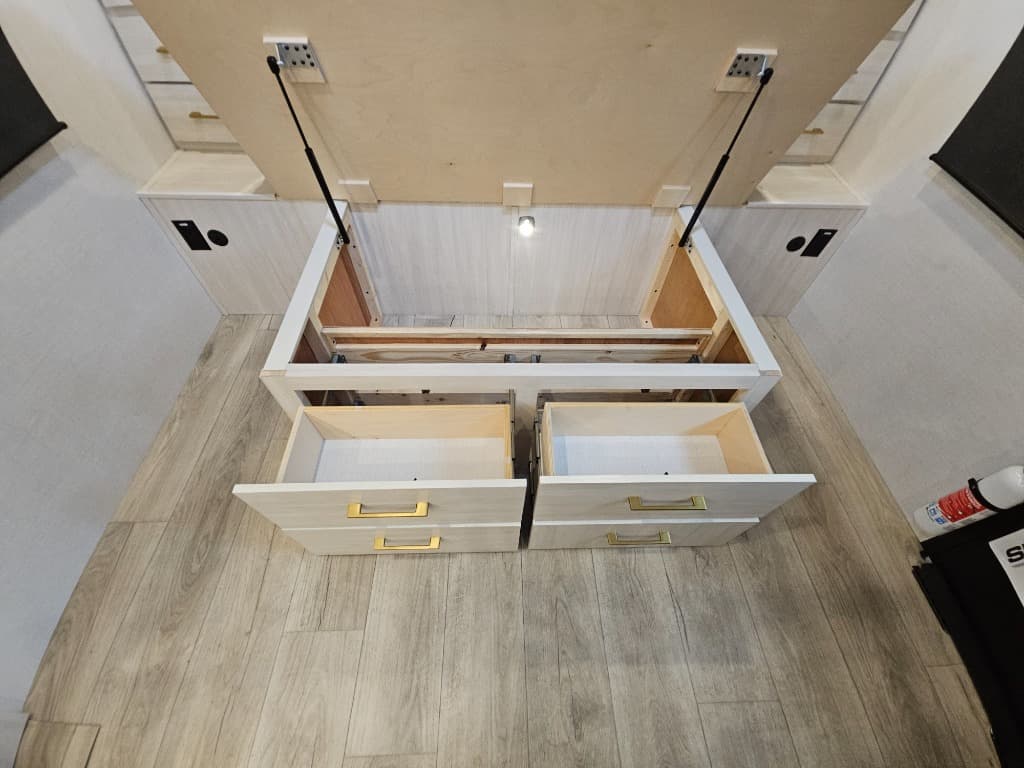 2026 Forest River 2026 Forest River Surveyor Legend - thumbnail 33