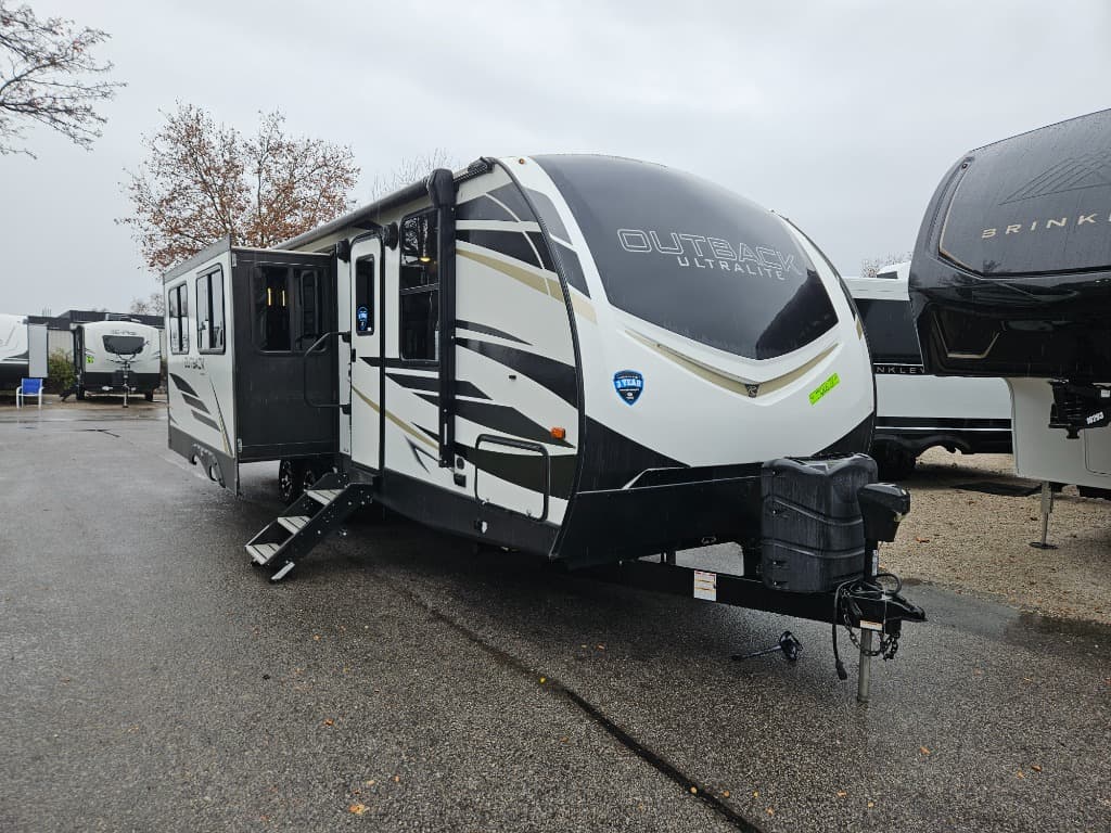 2021 Keystone RV 2021 Keystone RV Outback Ultra-Lite - thumbnail 2
