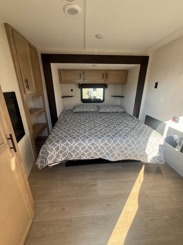 2026 Forest River 2026 Forest River Cherokee Timberwolf Black Label Destination Trailer - thumbnail 21