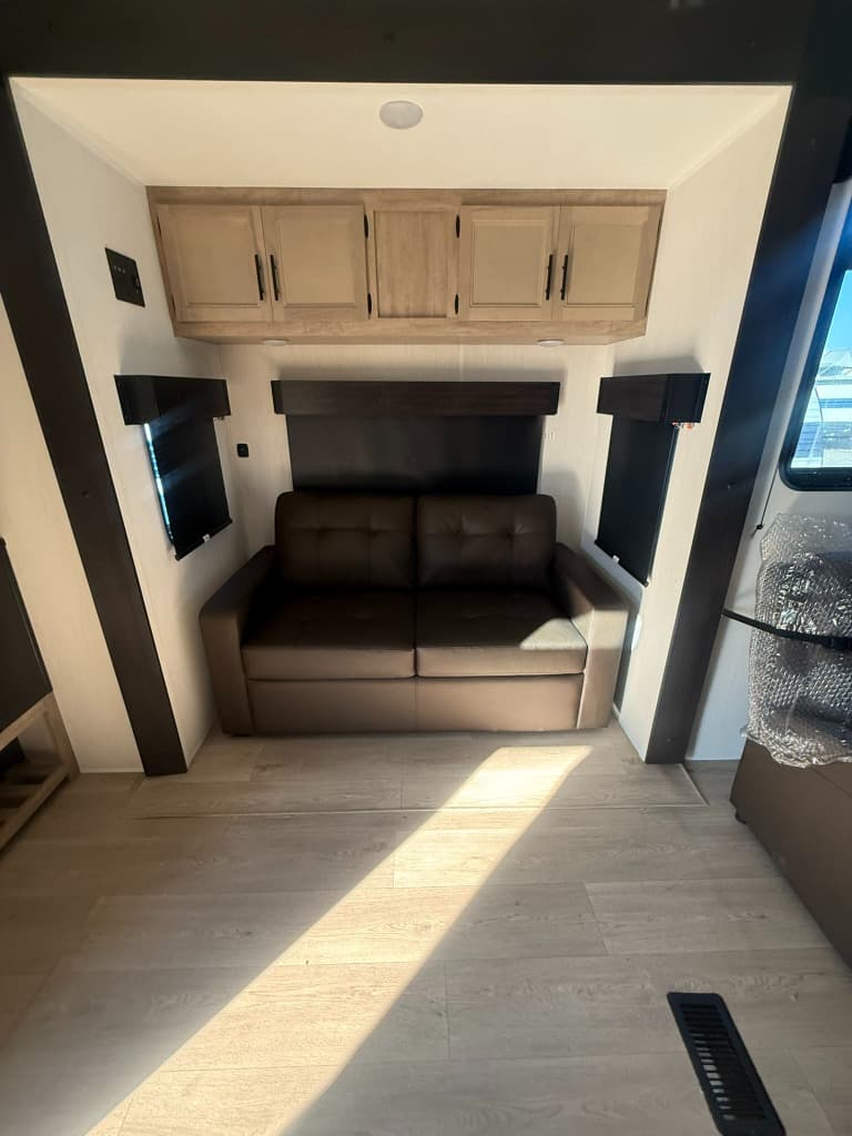 2026 Forest River 2026 Forest River Cherokee Timberwolf Black Label Destination Trailer - thumbnail 30