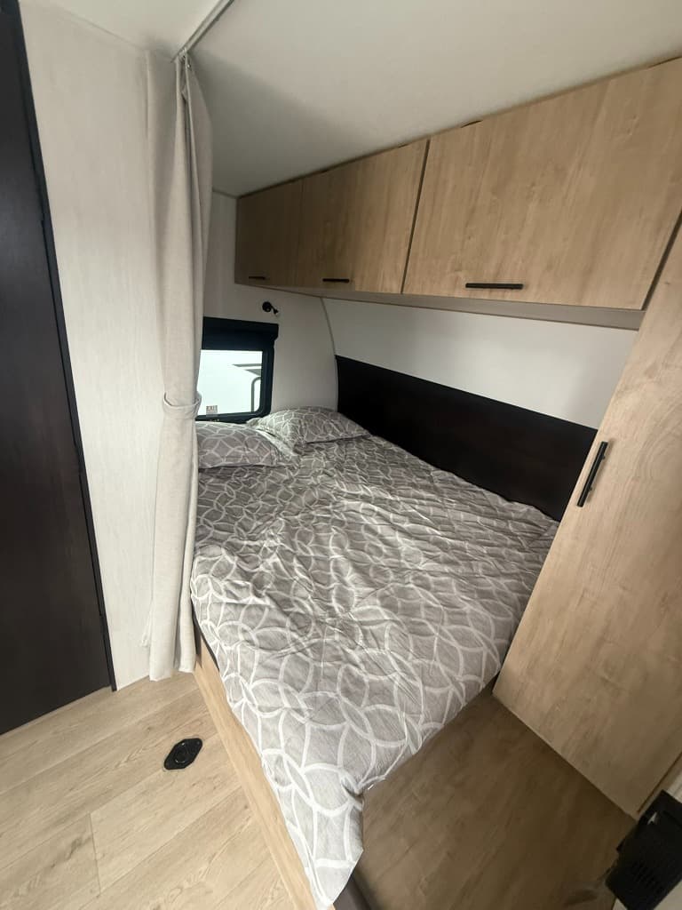 2026 Forest River 2026 Forest River Cherokee Grey Wolf Black Label Toy Hauler - thumbnail 17