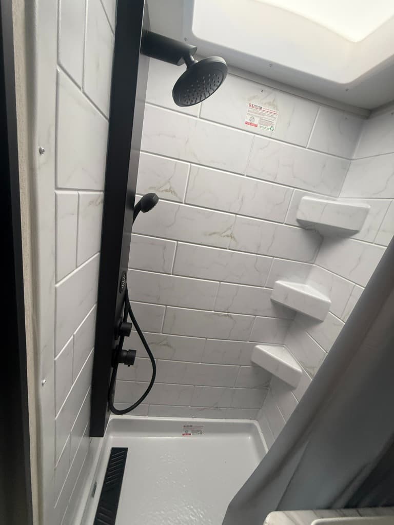 2026 Forest River 2026 Forest River Cherokee Grey Wolf Black Label Toy Hauler - thumbnail 19