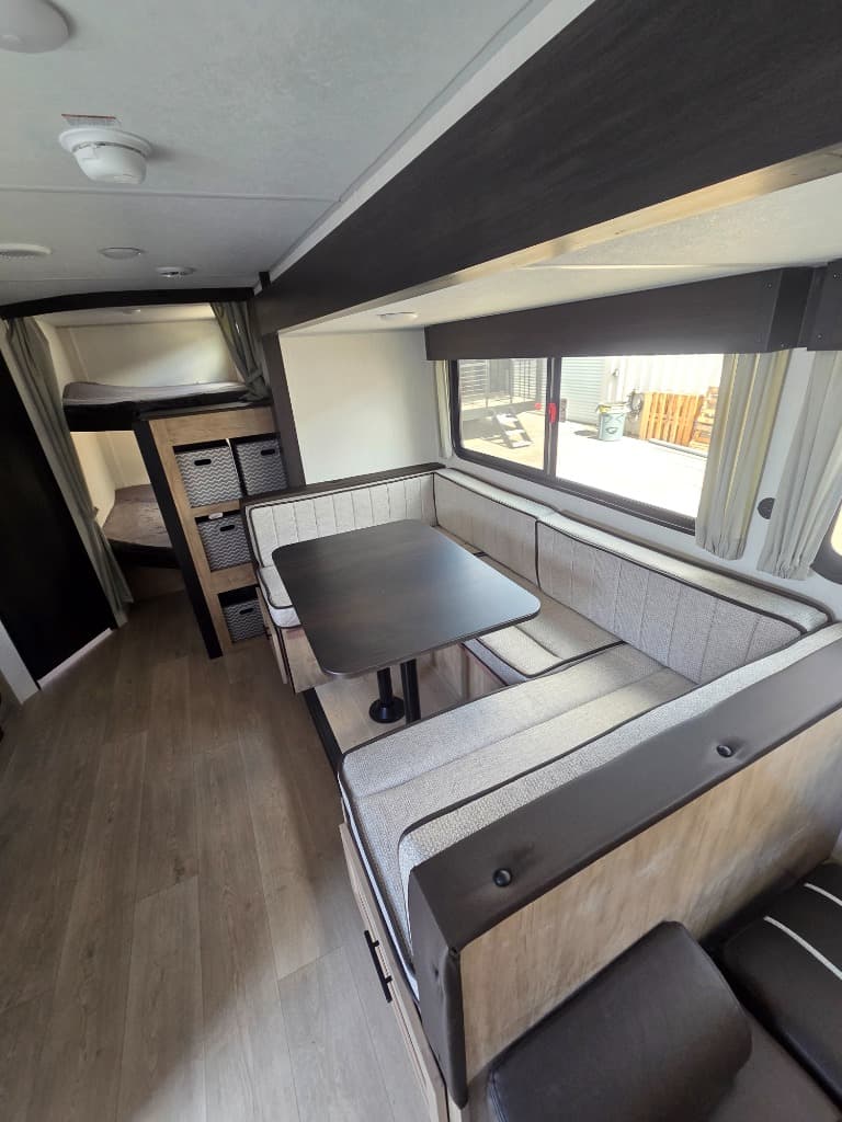 2026 Forest River 2026 Forest River Cherokee Grey Wolf - thumbnail 8