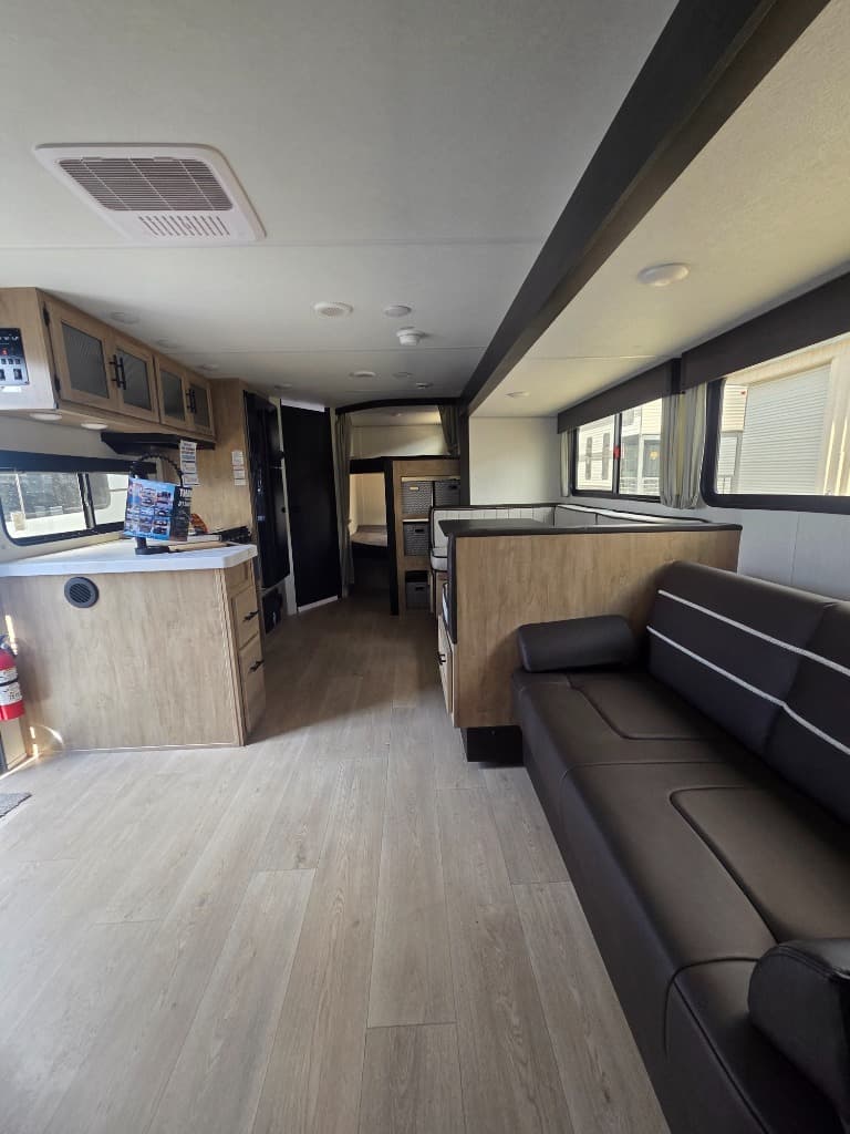 2026 Forest River 2026 Forest River Cherokee Grey Wolf - thumbnail 9