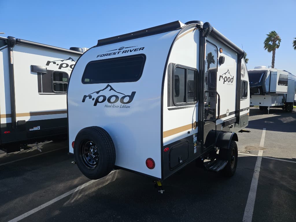 2026 Forest River 2026 Forest River R-Pod - thumbnail 3