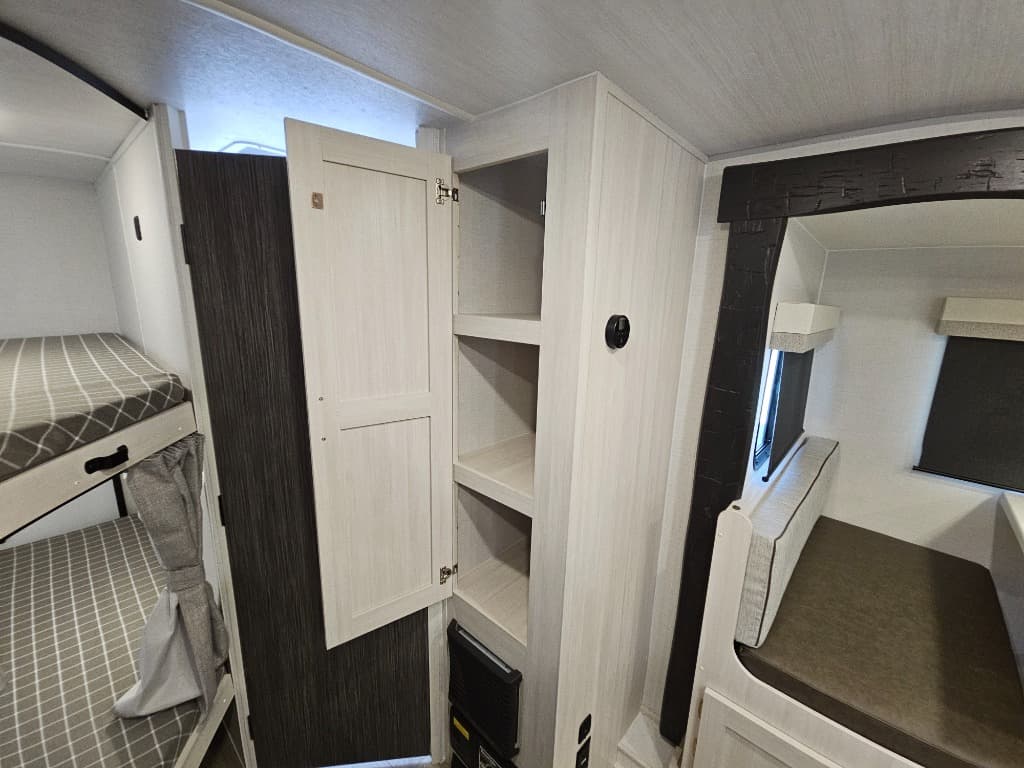 2026 Forest River 2026 Forest River R-Pod - thumbnail 11