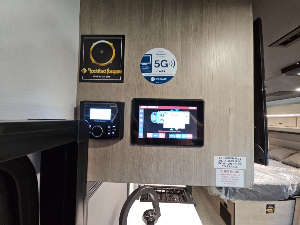 2026 Grand Design 2026 Grand Design Lineage Series M - thumbnail 36