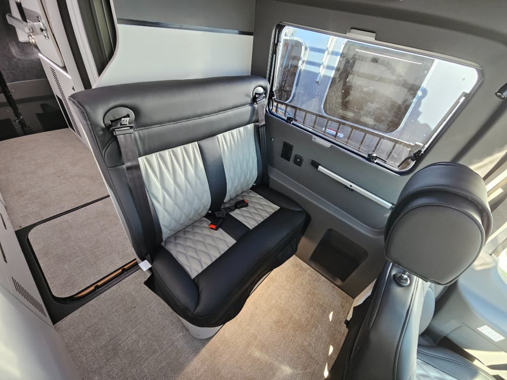 2026 Grand Design 2026 Grand Design Lineage Series Vt - thumbnail 14