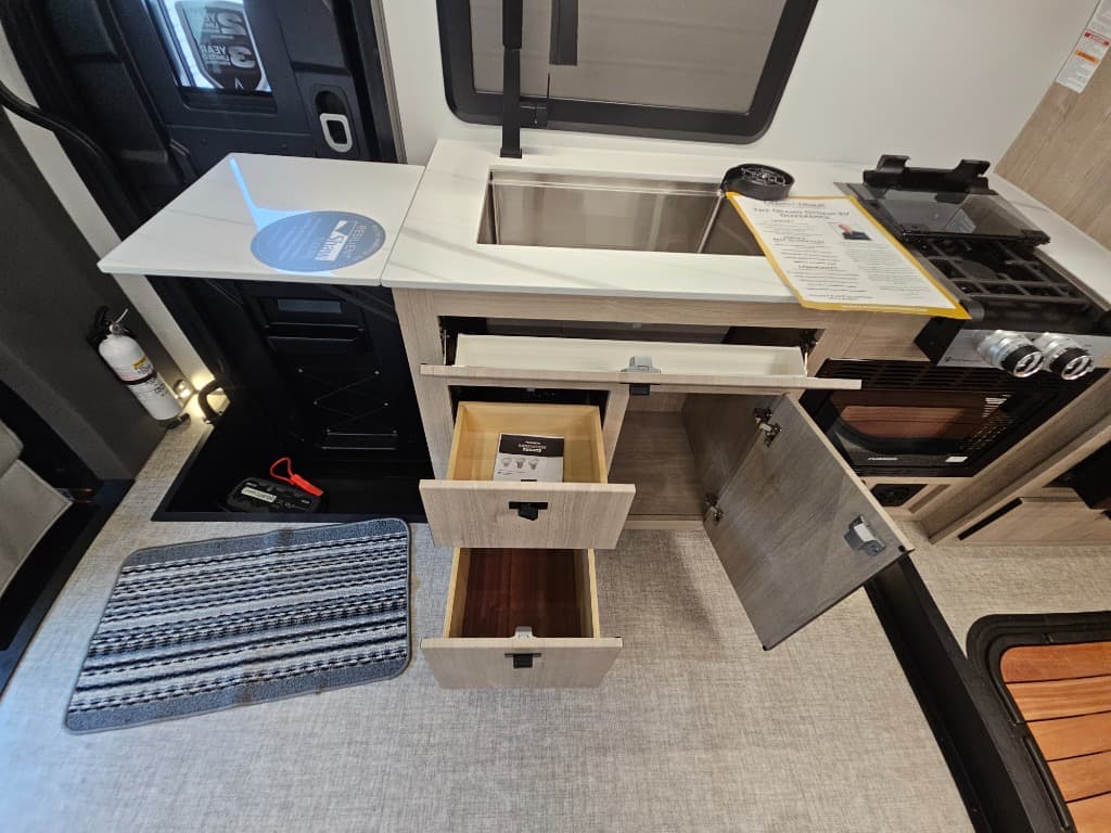 2026 Grand Design 2026 Grand Design Lineage Series M - thumbnail 33