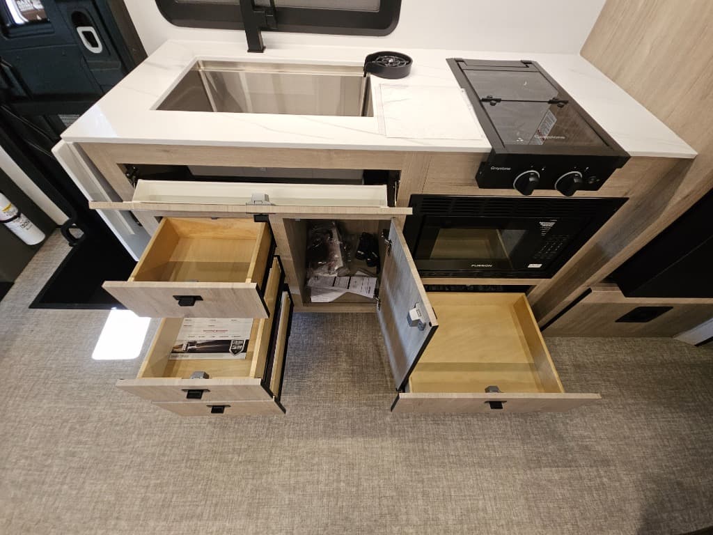 2026 Grand Design 2026 Grand Design Lineage Series M - thumbnail 29