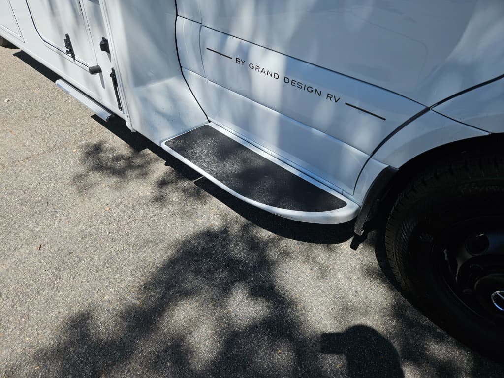 2026 Grand Design 2026 Grand Design Lineage Series M - thumbnail 45