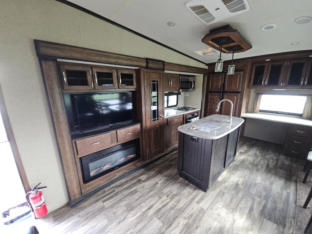 2019 Grand Design 2019 Grand Design Reflection - thumbnail 9