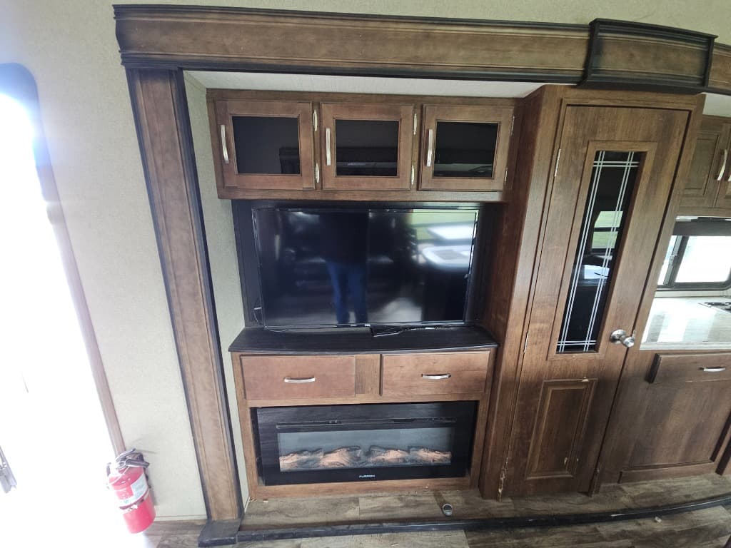 2019 Grand Design 2019 Grand Design Reflection - thumbnail 11