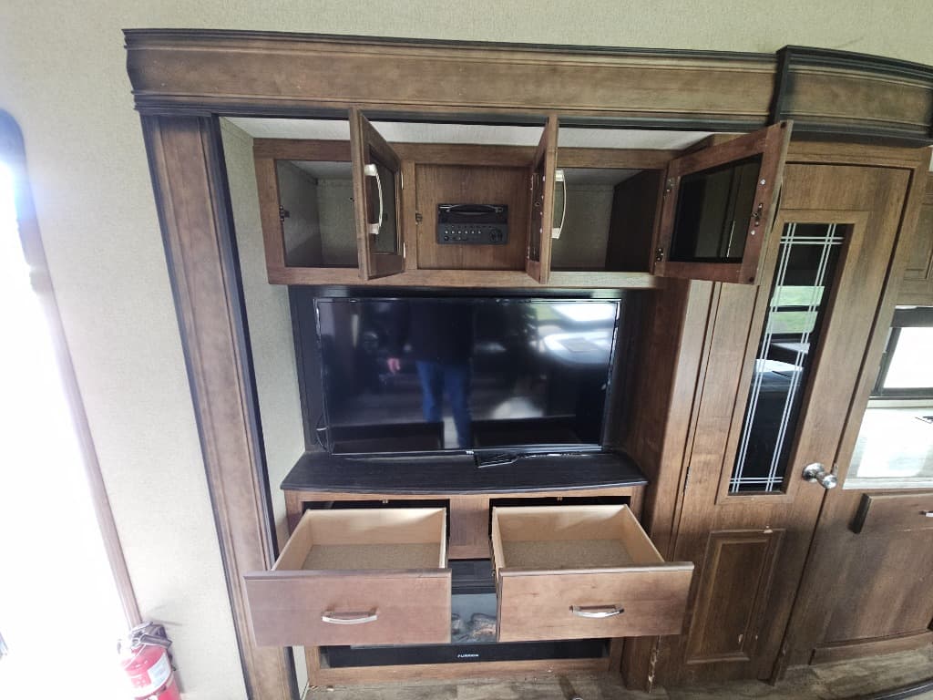 2019 Grand Design 2019 Grand Design Reflection - thumbnail 12