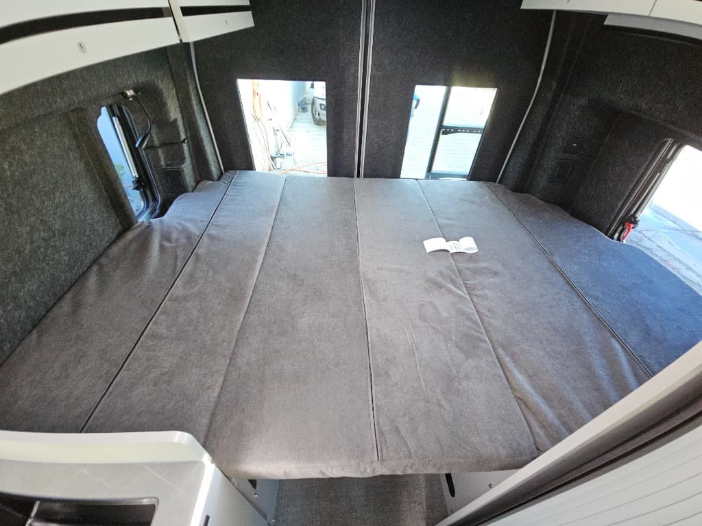 2026 Grand Design 2026 Grand Design Lineage Series Vt - thumbnail 15