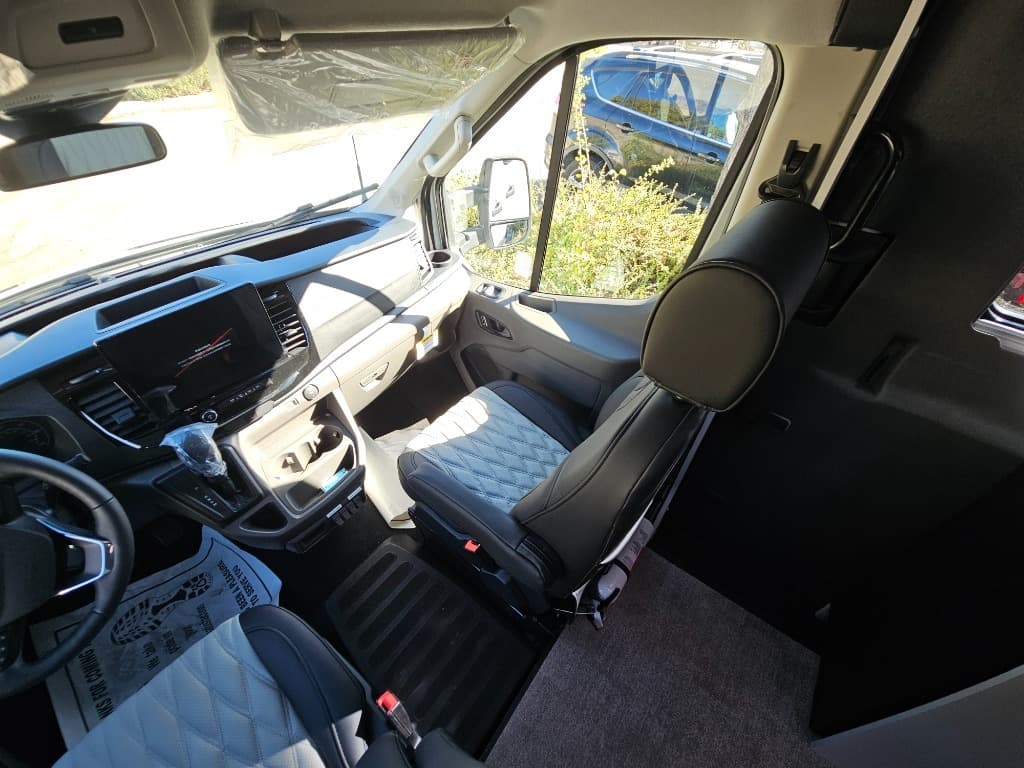 2026 Grand Design 2026 Grand Design Lineage Series Vt - thumbnail 25