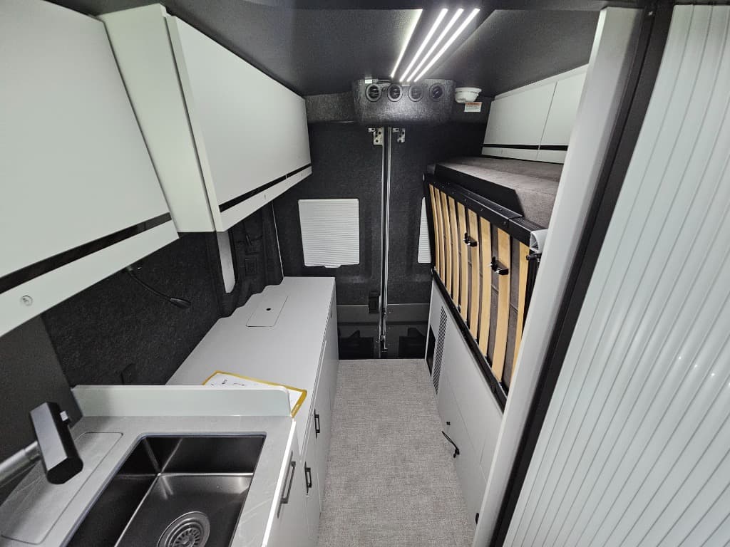 2026 Grand Design 2026 Grand Design Lineage Series Vt - thumbnail 35