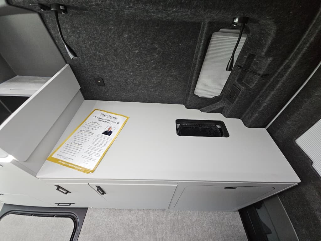 2026 Grand Design 2026 Grand Design Lineage Series Vt - thumbnail 38