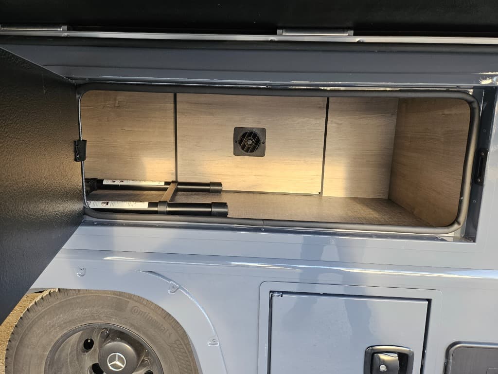 2026 Grand Design 2026 Grand Design Lineage Series M - thumbnail 59