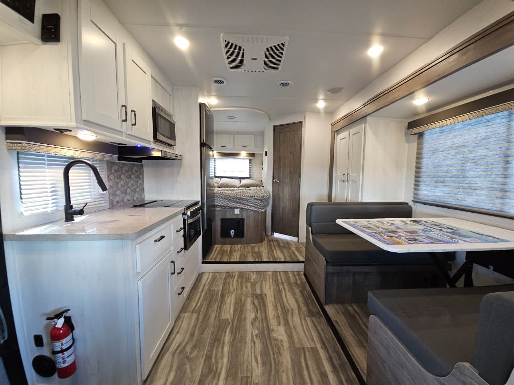 2025 Gulf Stream 2025 Gulf Stream Conquest - thumbnail 8