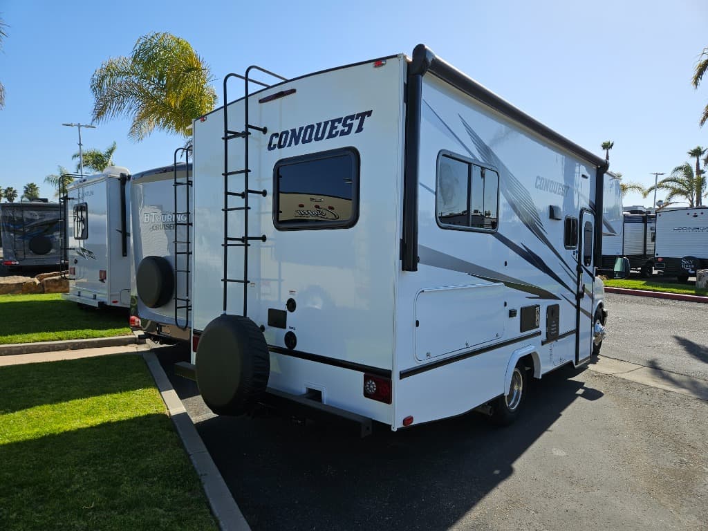 2025 Gulf Stream 2025 Gulf Stream Conquest - thumbnail 3