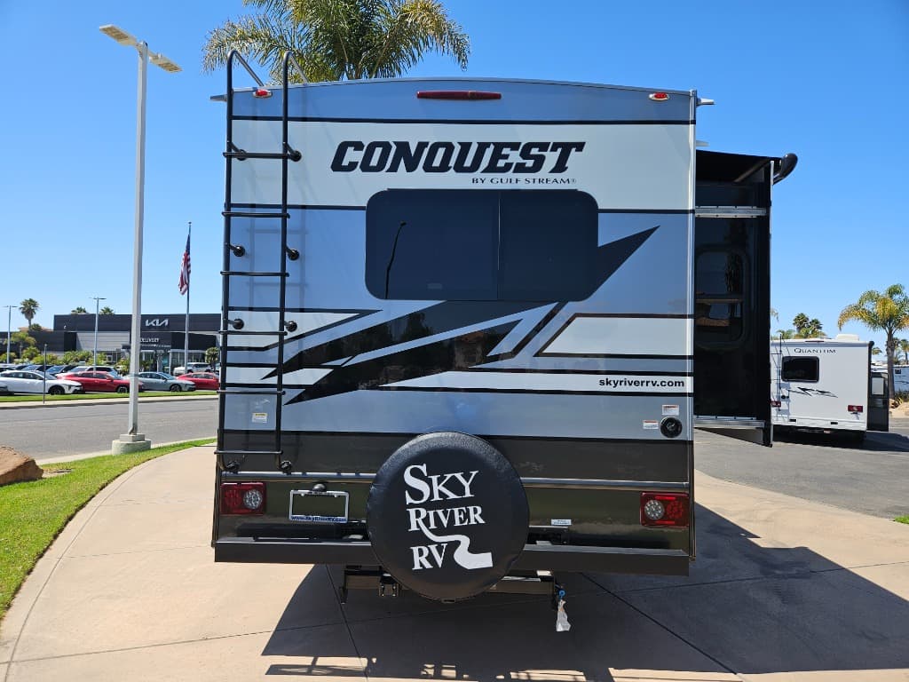 2026 Gulf Stream 2026 Gulf Stream Conquest Class C - thumbnail 4