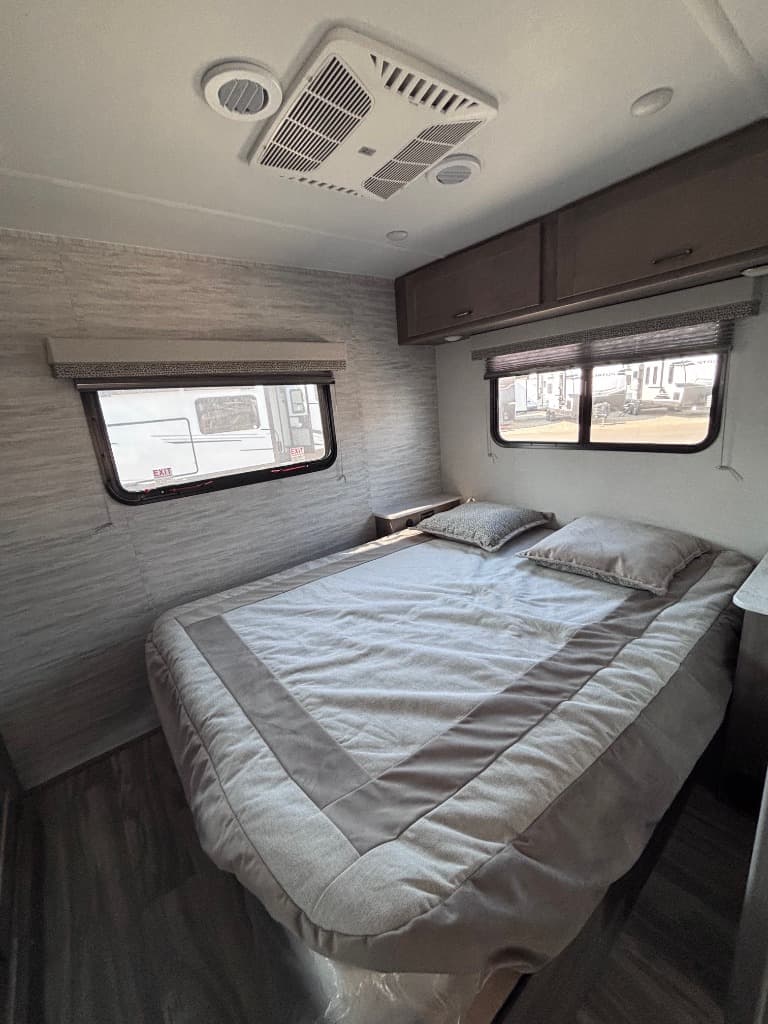 2026 Gulf Stream RV Conquest Class C 6220LE