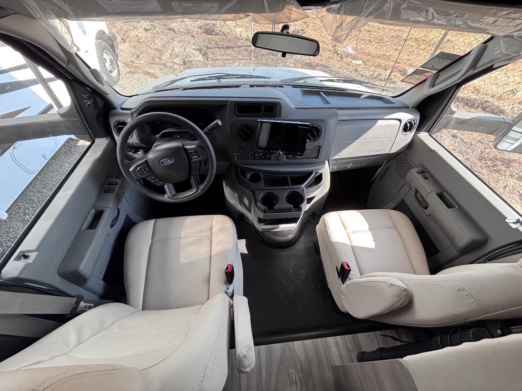 2026 Gulf Stream RV 2026 Gulf Stream RV Conquest Class C - thumbnail 5