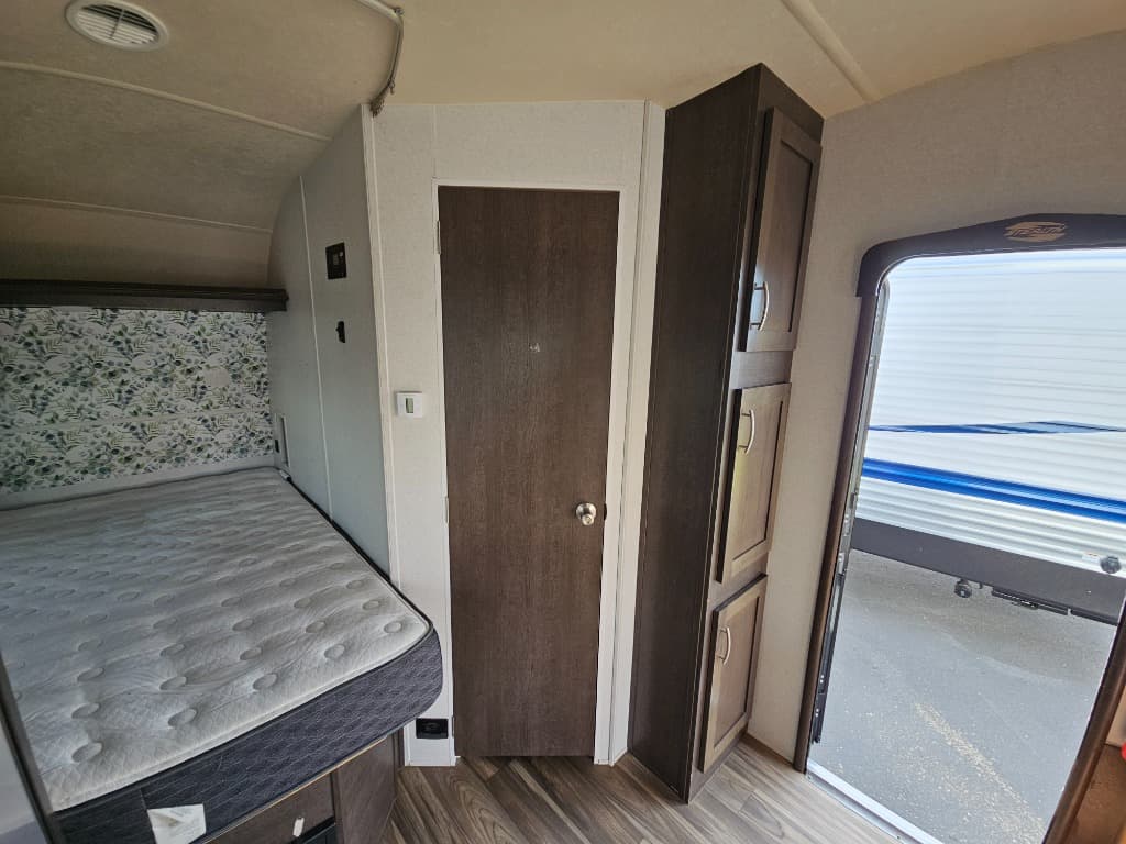 2019 Forest River 2019 Forest River Stealth - thumbnail 34