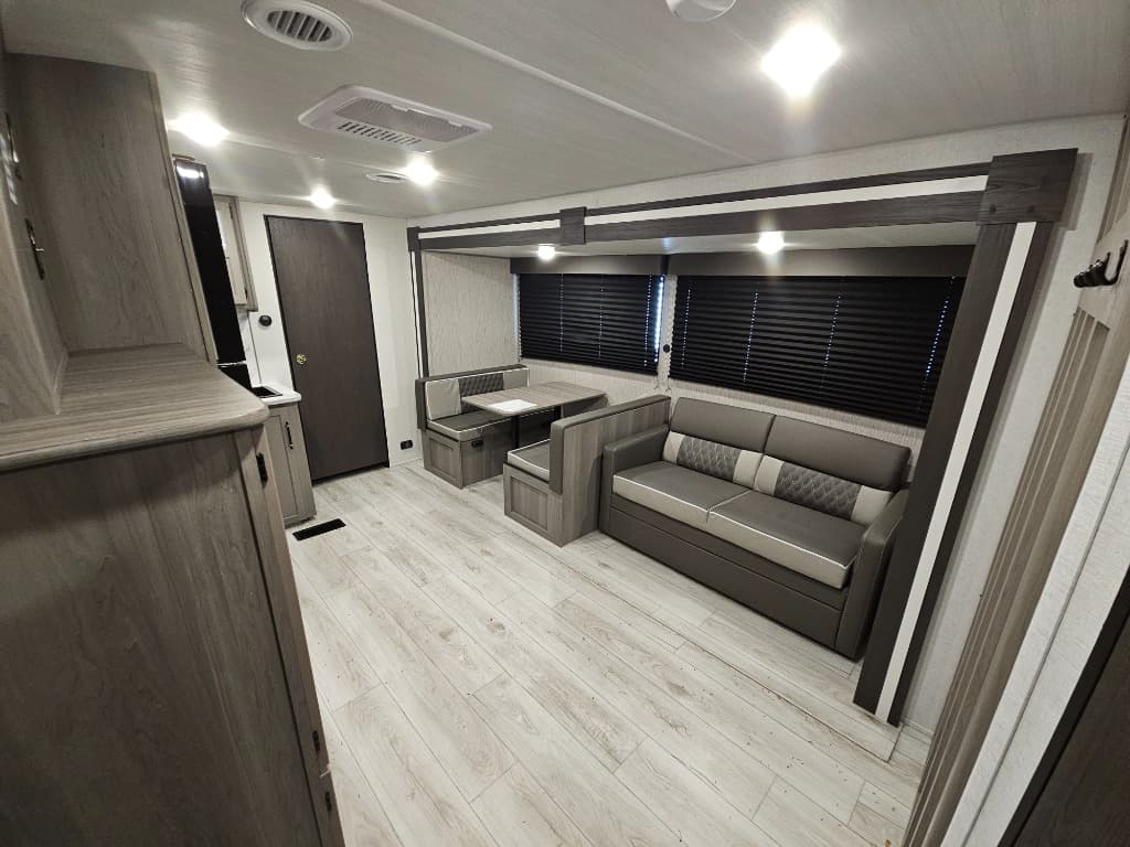 2025 Keystone RV 2025 Keystone RV Hideout - thumbnail 7