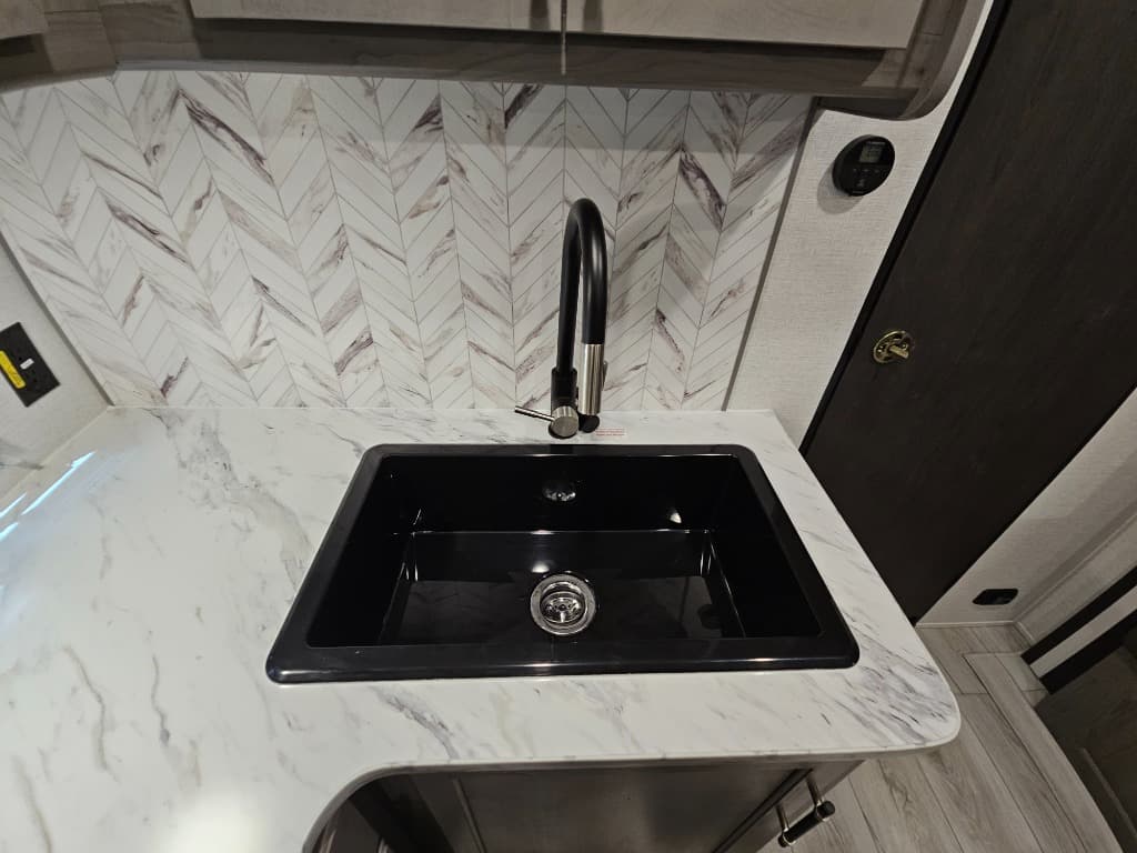 2025 Keystone RV 2025 Keystone RV Hideout - thumbnail 15