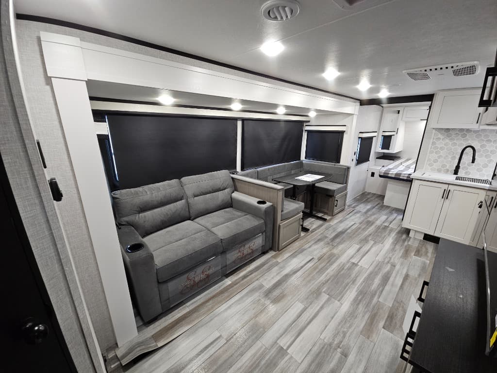 2025 Jayco 2025 Jayco Jay Feather - thumbnail 6