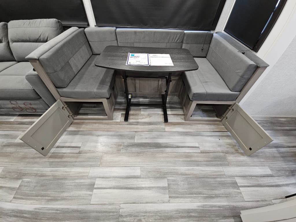 2025 Jayco 2025 Jayco Jay Feather - thumbnail 9