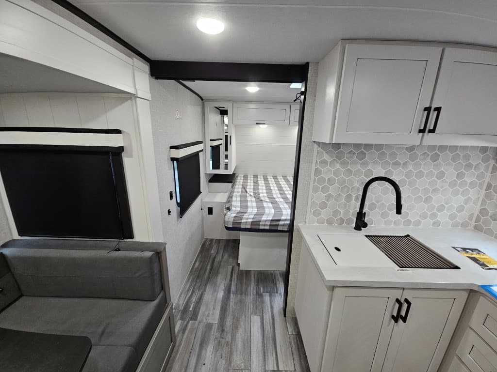 2025 Jayco 2025 Jayco Jay Feather - thumbnail 10