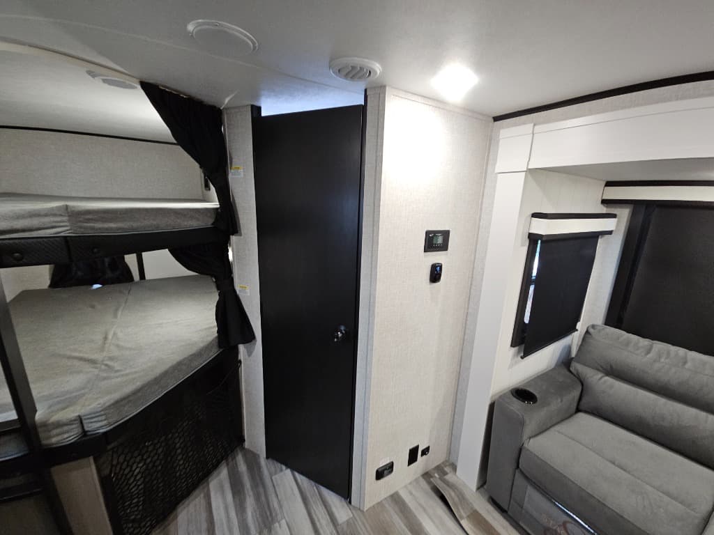 2025 Jayco 2025 Jayco Jay Feather - thumbnail 40